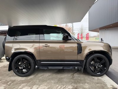 LAND ROVER DEFENDER - 4