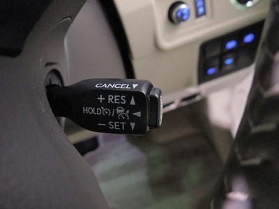 TOYOTA LAND CRUISER PRADO - 9