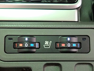 TOYOTA LAND CRUISER PRADO - 8