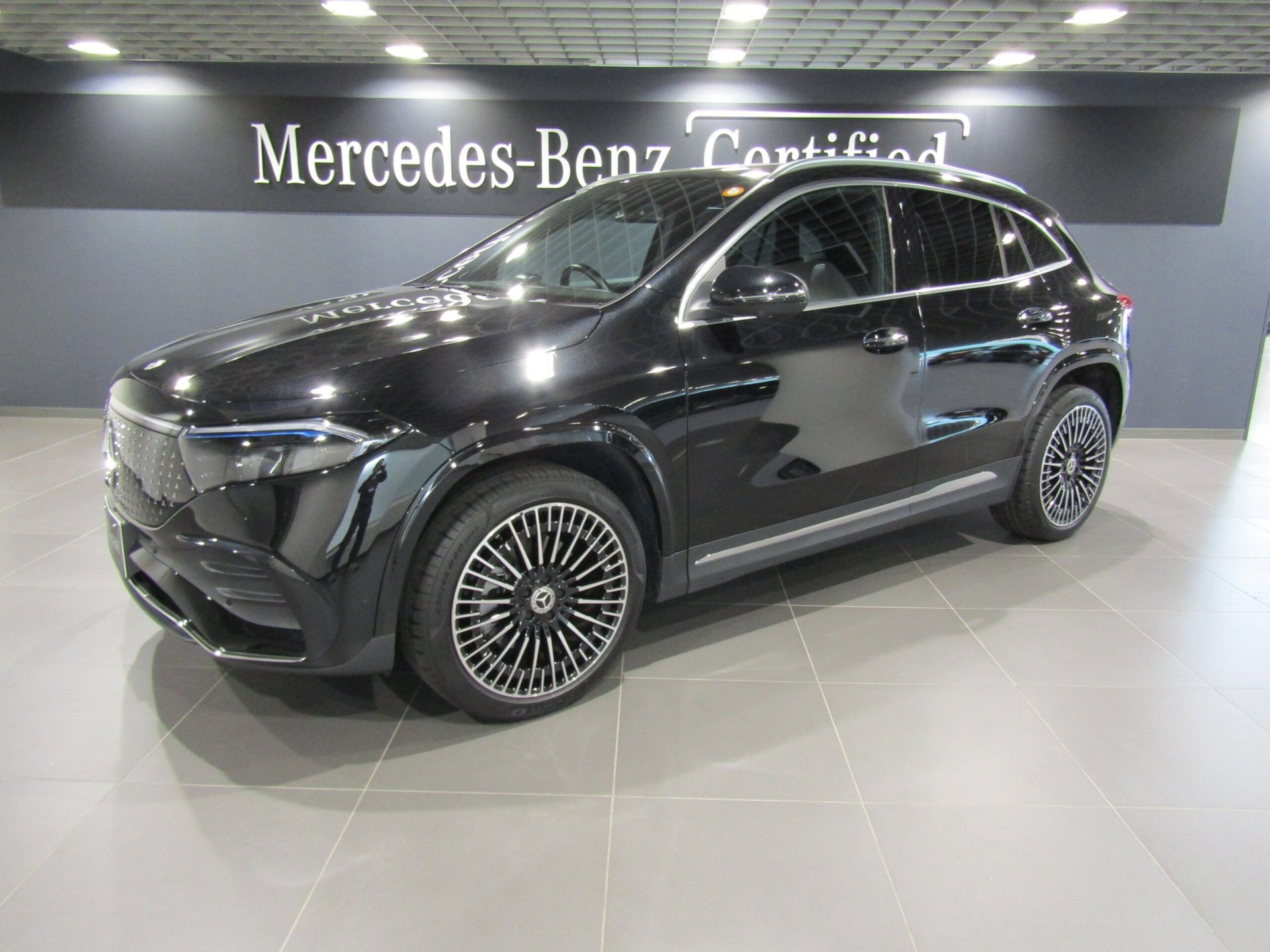 MERCEDES-BENZ EQA - View 1