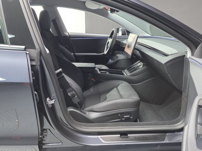 صورة مصغرة 16 لـ 2026 Tesla MODEL 3