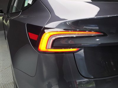 صورة 10 لـ 2026 Tesla MODEL 3