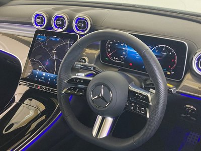 2025 Mercedes-BENZ GLC — фото 8