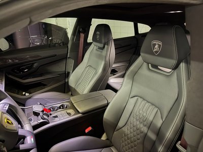 2025 Lamborghini URUS 照片 10