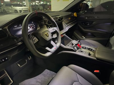 2025 Lamborghini URUS 照片 7