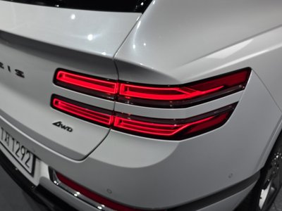 GENESIS GV80 - 10