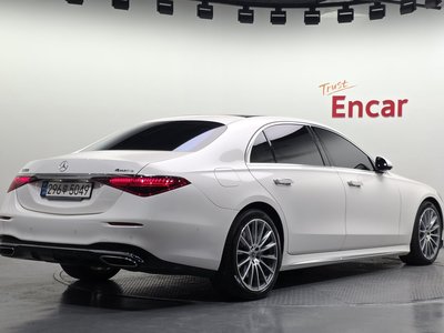 2022 Mercedes-BENZ S-CLASS photo 3