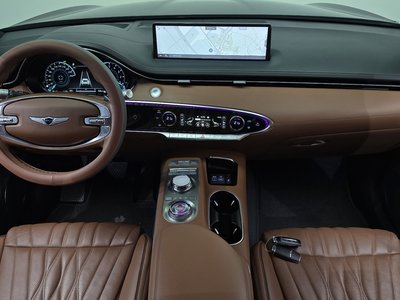 صورة 5 لـ 2021 Genesis GV70