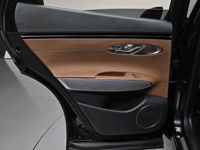 صورة مصغرة 15 لـ 2021 Genesis GV70
