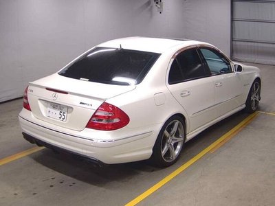 MERCEDES-BENZ E-CLASS - 5