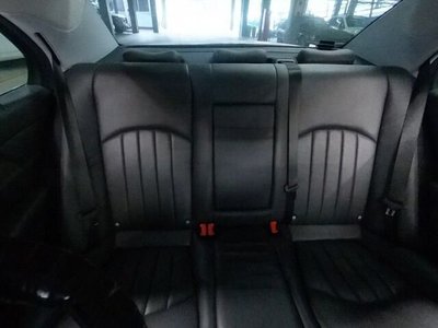 MERCEDES-BENZ E-CLASS - 6