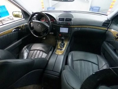 MERCEDES-BENZ E-CLASS - 3