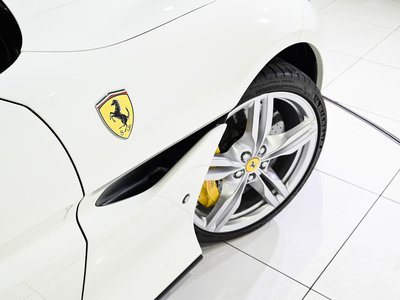 2020 Ferrari PORTOFINO — миниатюра 35