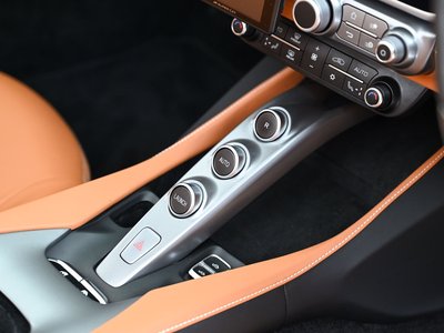 2020 Ferrari PORTOFINO — миниатюра 15