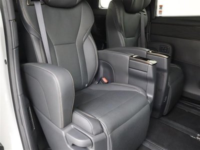 2025 Toyota ALPHARD — миниатюра 13
