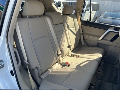TOYOTA LAND CRUISER PRADO - 8