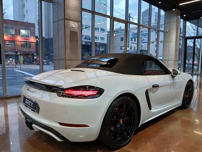 PORSCHE 718 BOXSTER - 2