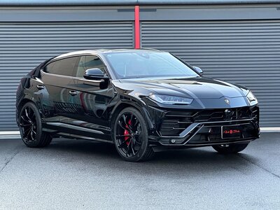 LAMBORGHINI URUS - 10