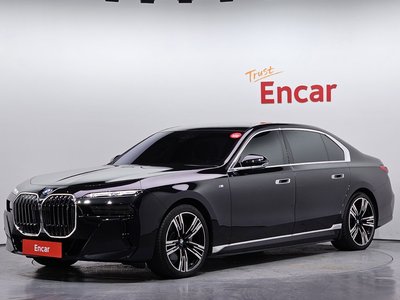 BMW I7 - 1