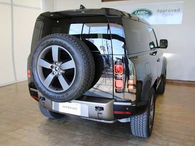 LAND ROVER DEFENDER - 7
