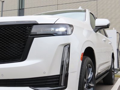 CADILLAC ESCALADE - 8