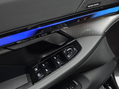 صورة مصغرة 25 لـ 2026 BMW 5 SERIES