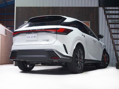 LEXUS RX - 8