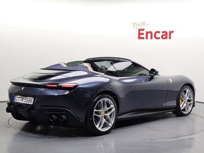 FERRARI ROMA - 4