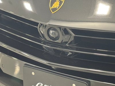 2023 Lamborghini URUS — миниатюра 9