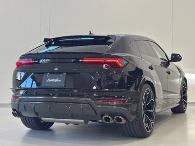 2023 Lamborghini URUS — миниатюра 7