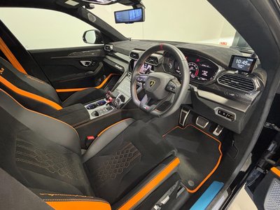 2023 Lamborghini URUS — миниатюра 17