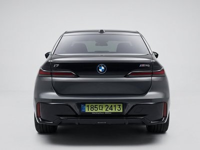 2025 BMW I7 — фото 2