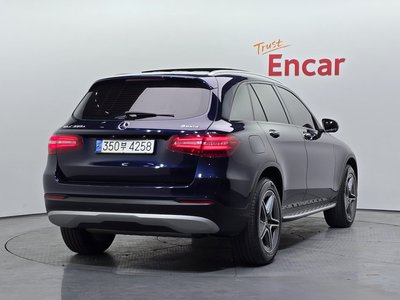 MERCEDES-BENZ GLC - 3