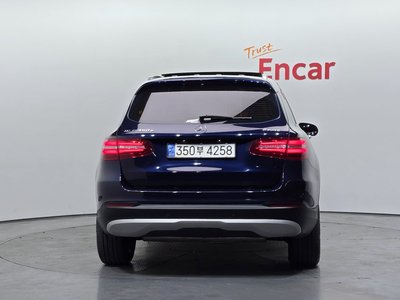 MERCEDES-BENZ GLC - 4