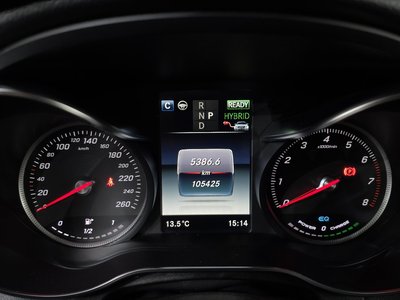 MERCEDES-BENZ GLC - 8