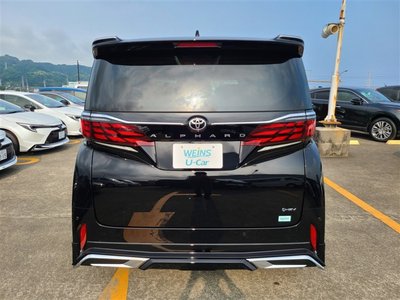 2026 Toyota ALPHARD — фото 8