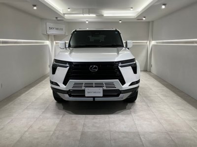 صورة 9 لـ 2025 Lexus GX