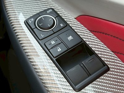 2017 Lexus RC F 缩略图 37