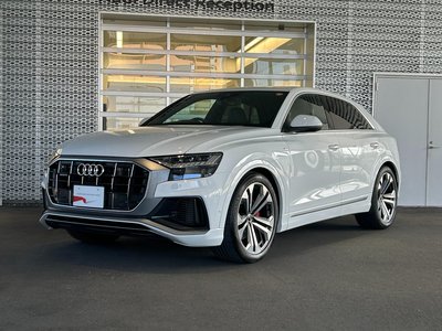 AUDI Q8 - 1