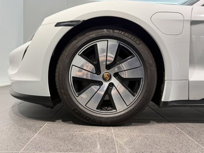 2023 Porsche TAYCAN 照片 10