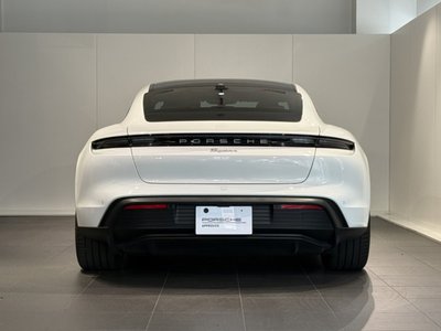 2023 Porsche TAYCAN thumbnail 19