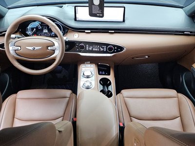 صورة 5 لـ 2022 Genesis GV70
