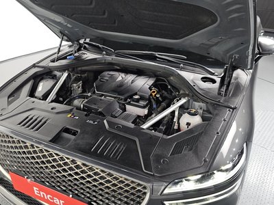 صورة 7 لـ 2022 Genesis GV70