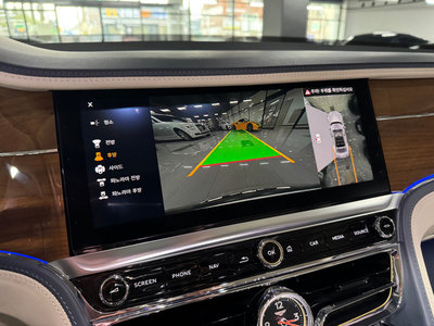 2021 Bentley FLYING SPUR photo 8