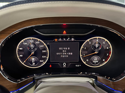 2021 Bentley FLYING SPUR photo 7