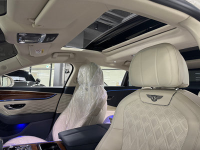 2021 Bentley FLYING SPUR photo 10