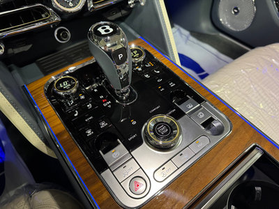 صورة مصغرة 12 لـ 2021 Bentley FLYING SPUR