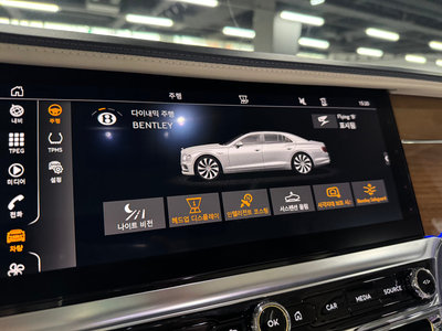 2021 Bentley FLYING SPUR photo 9
