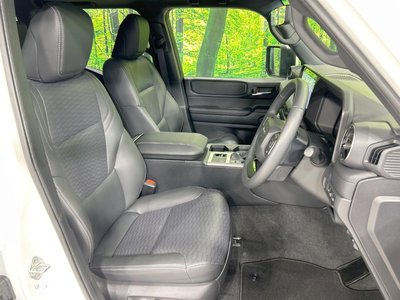 TOYOTA LAND CRUISER 250 - 8