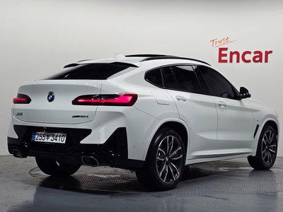 صورة 4 لـ 2025 BMW X4